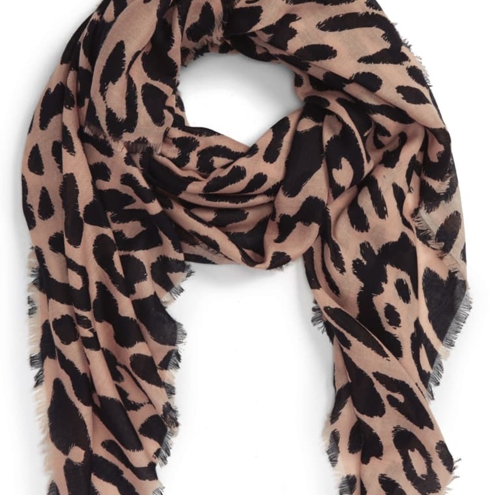 Lepord print scarf